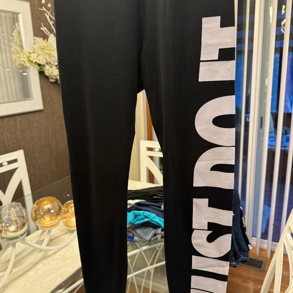 Nike leggings